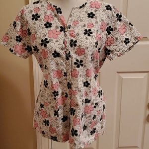 CHEROKEE STUDIO SCRUB TOP SIZE SMALL